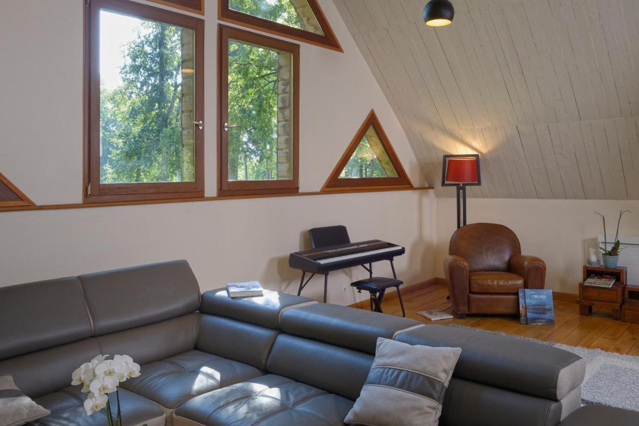La Maison Dans Les Bois Soucelles Exterior foto